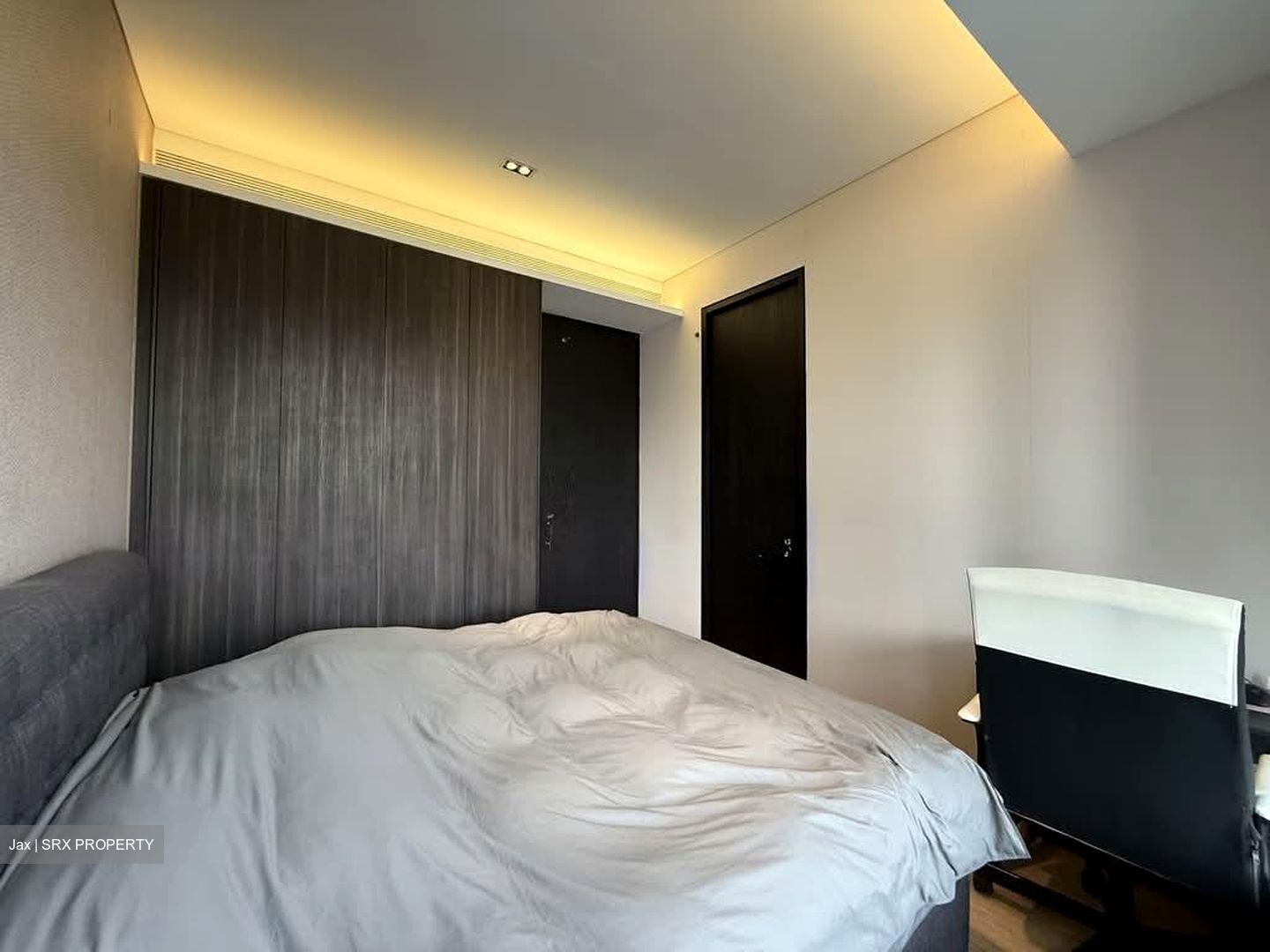 TwentyOne Angullia Park (D9), Condominium #560446361